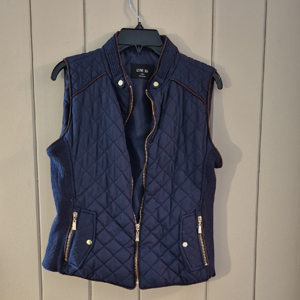 Active USA Navy Vest with Gold Details